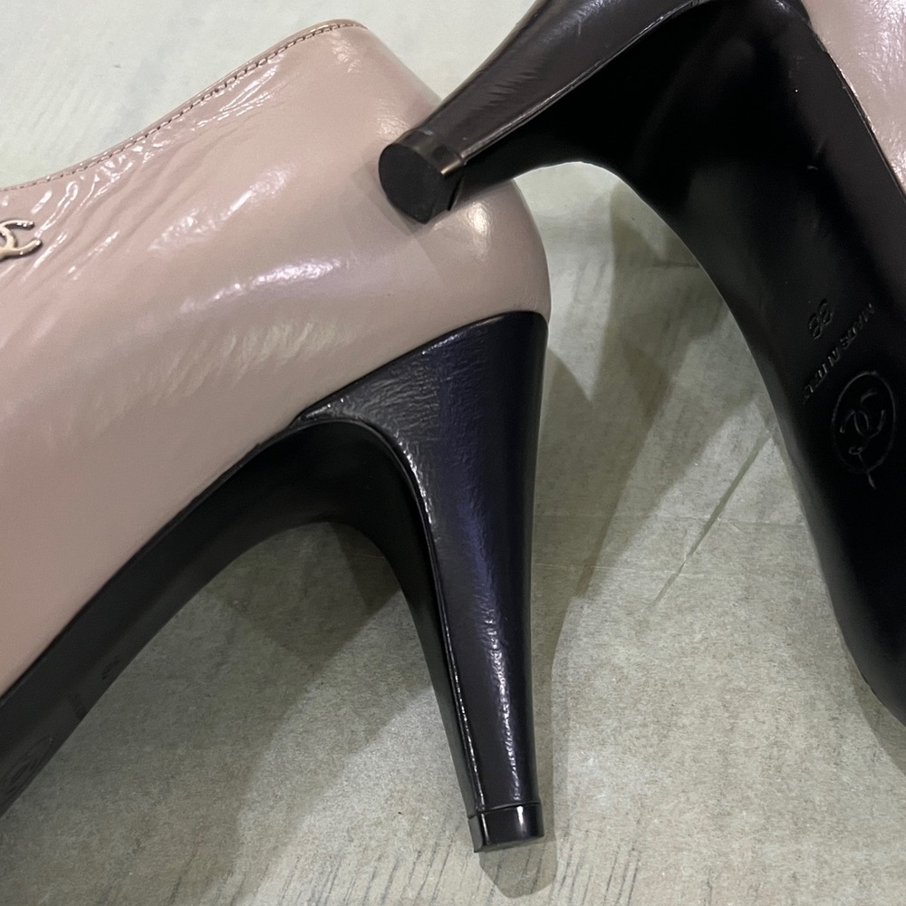 CHANEL Beige and Black Cap-Toe Mary Jane Heels - Picture 8 of 9